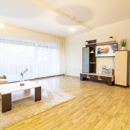 Apartment Heart Of Palanga Exterior foto